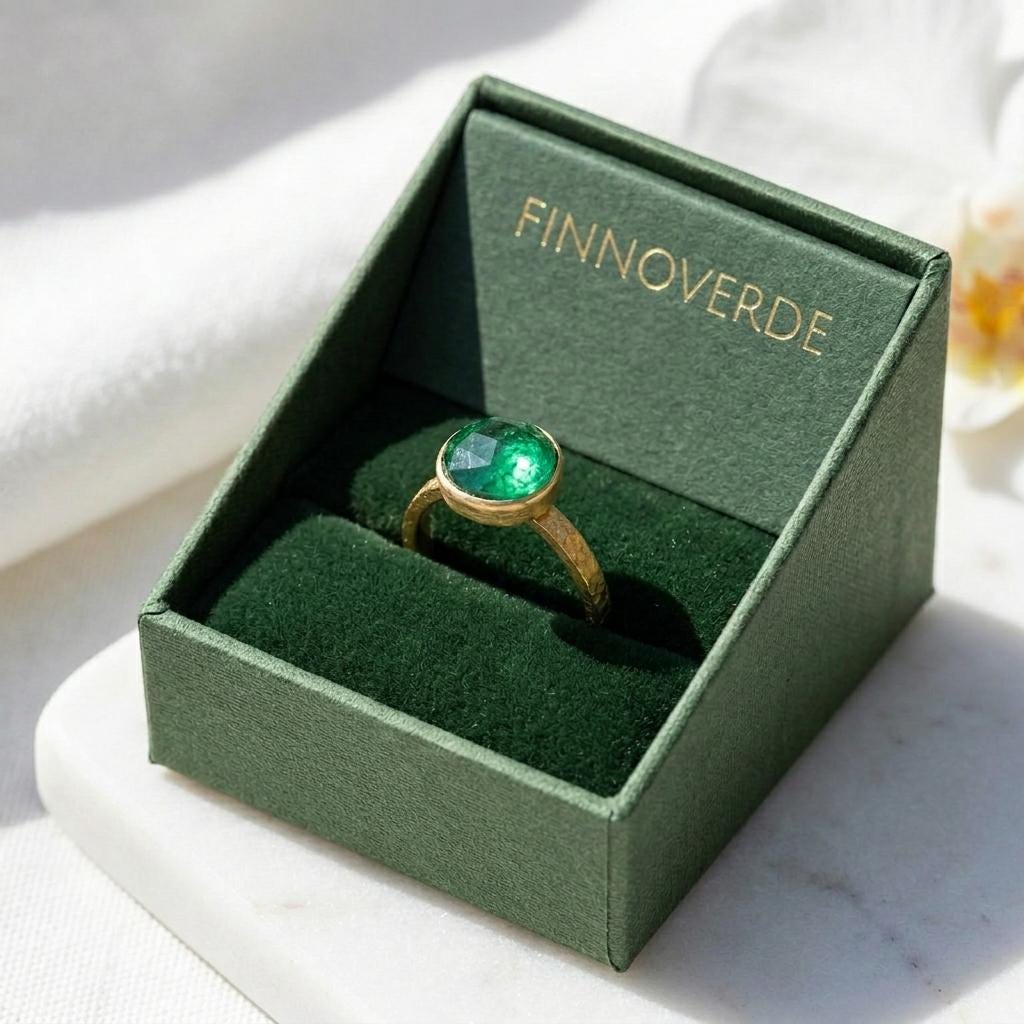 Round green Emerald Ring | Bezel Set Solitaire Ring | Hammered Band Statement Ring | May Birthstone Ring | Gift For Her