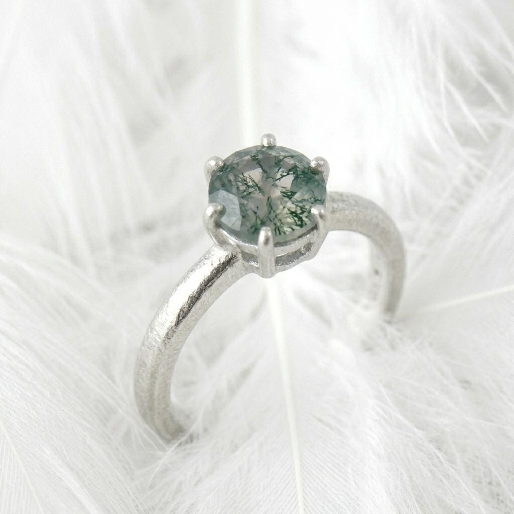 Moss Agate Ring 925 Sterling Silver | Round Rose Cut Solitaire | Hammered Band Promise Ring | Nature Engagement Ring Gift For Her