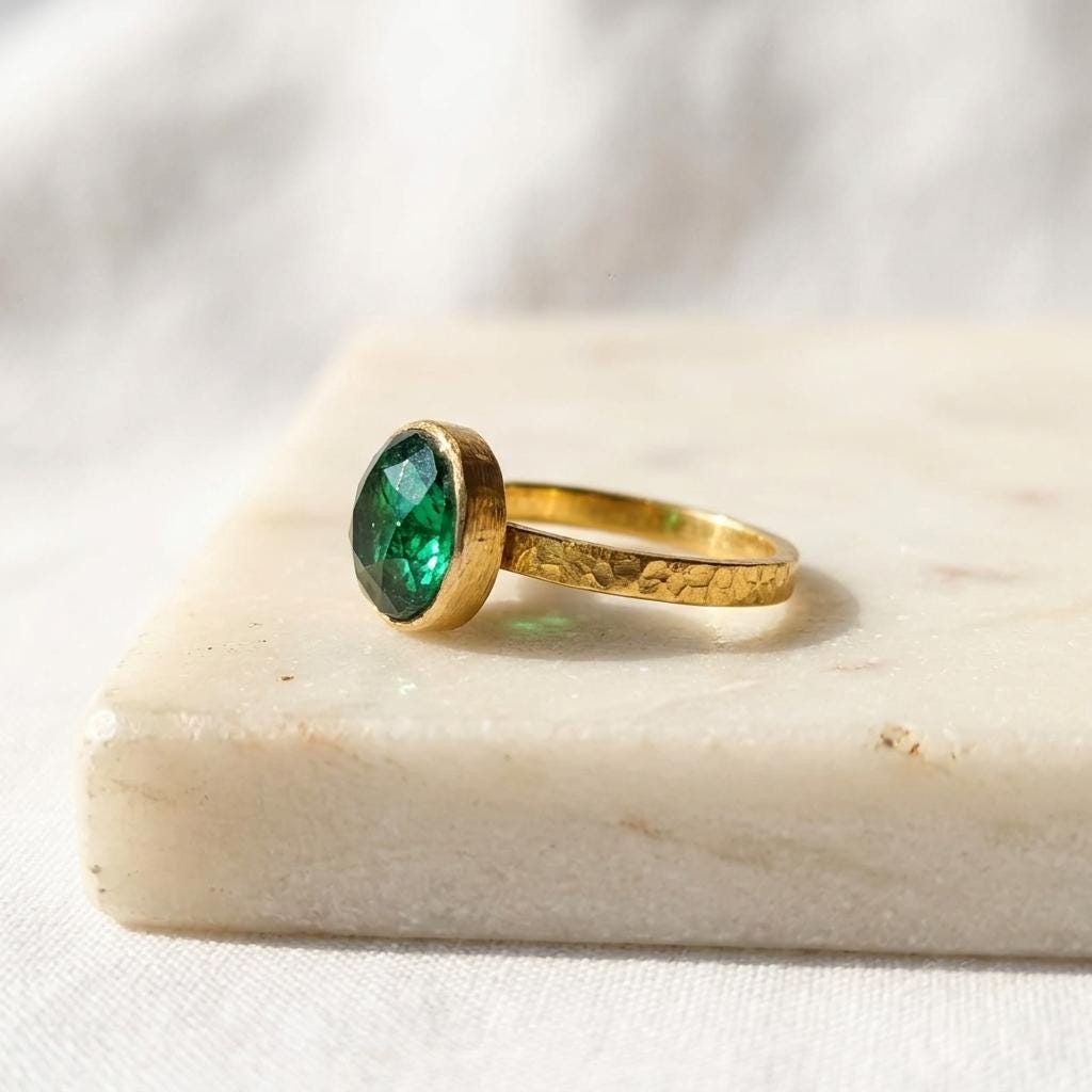 Round green Emerald Ring | Bezel Set Solitaire Ring | Hammered Band Statement Ring | May Birthstone Ring | Gift For Her