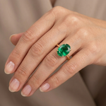 Load image into Gallery viewer, Oval Green Emerald Solitaire Ring